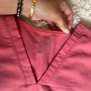 XS Figs Pink Scrub Set
